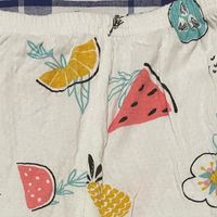 一条水果裤子，治好了女儿的“起床气”