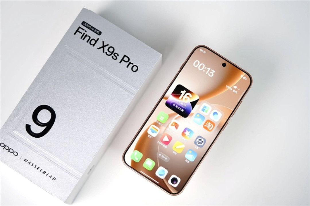 6.32 英寸塞下双2亿 + 7025mAh!! OPPO Find X9s Pro全面评测:新王小Ultra 影像续航手感全维封神