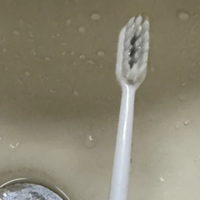 电动牙刷头怎么拔下来?看似简单的小动作,其实也有讲究!
