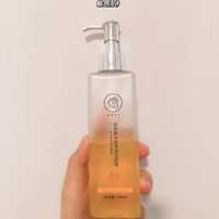 氨基酸洗面奶核心功效与维C水湿敷避坑指南
