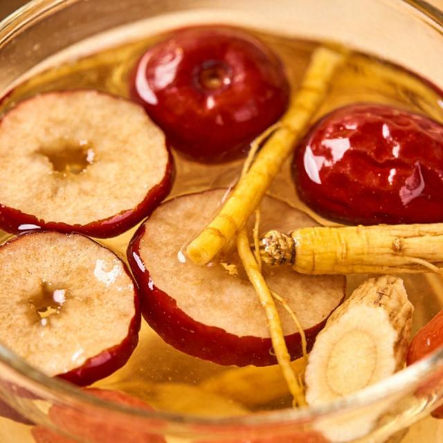 立春后苹果+黄芪是绝配！一周喝3次，功效太惊喜