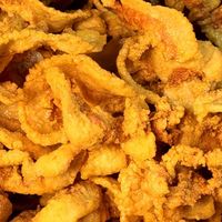 青岛大叔做薯片脂渣，低温㸆炼6斤鲜肉出1斤，日用5吨精品五花肉！