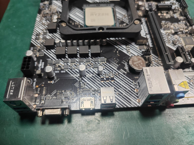 CPU