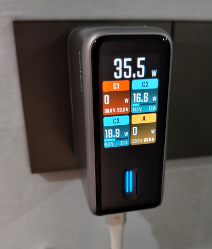 酷态科充电器