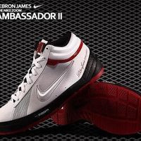 全天候大使：Nike Zoom Ambassador II，属于一代人的外场战靴记忆，那些年我们失去了太多好的外场鞋