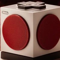 八位堂Cube2复古蓝牙音箱：经典设计与高音质