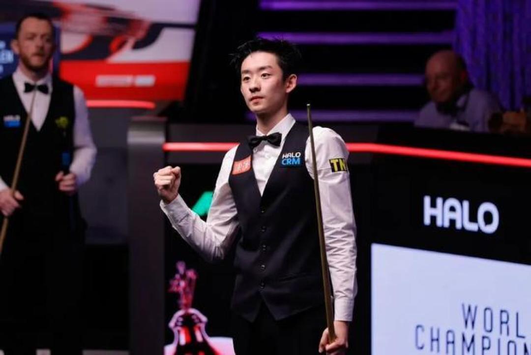 惊天逆转!吴宜泽绝杀艾伦,成首位闯入斯诺克世锦赛决赛的00后