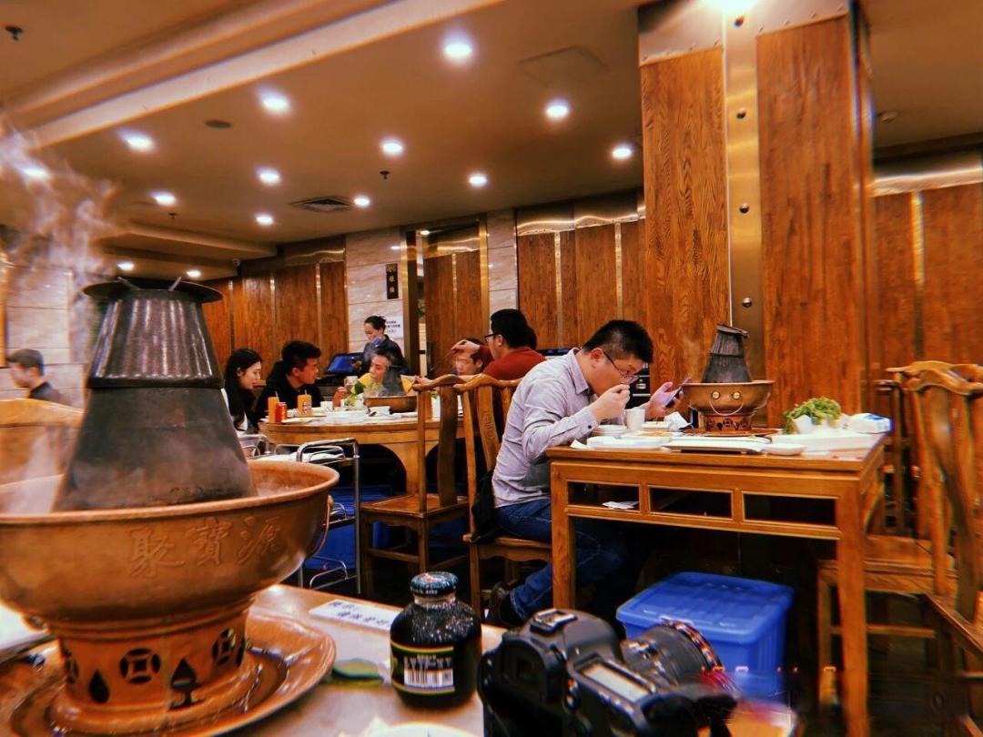 别再说老字号过时了,它们的权威是吃出来、也是闯出来的