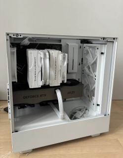 硬盘：PCIe 4.0 是性价比之王