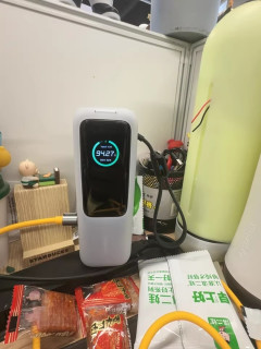安克能量舱：差旅充电新选择