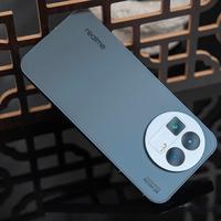 真我不讲武德，骁龙8至尊版旗舰跌至2292元，7000mAh+2K直屏