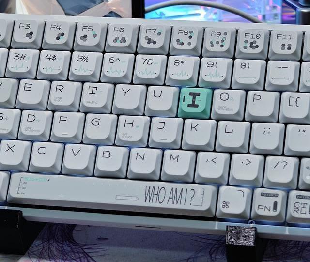 479元 无敌适配Mac的矮轴键盘，铝坨坨，而且10mm超薄|渴创 Z7MAX