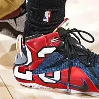 【NBA每日上脚】十年前最佳配色，骑士乐邦回来了？