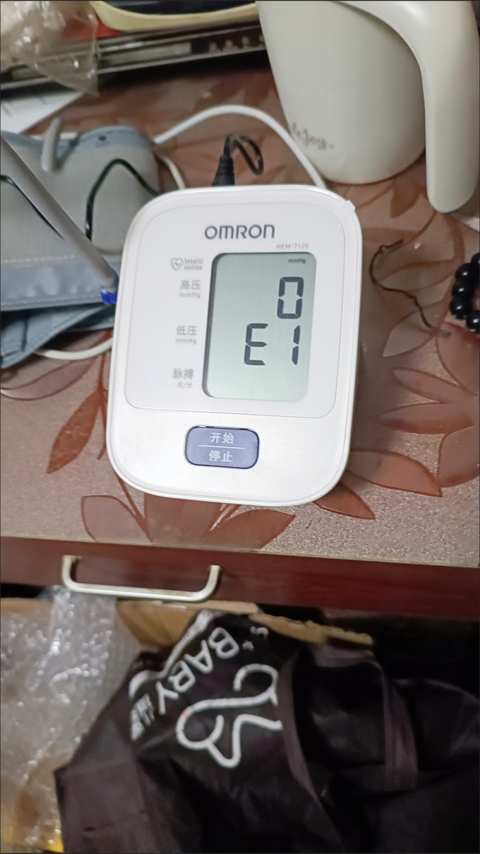 欧姆龙血压计