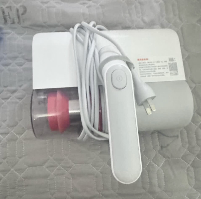 手持式吸尘器