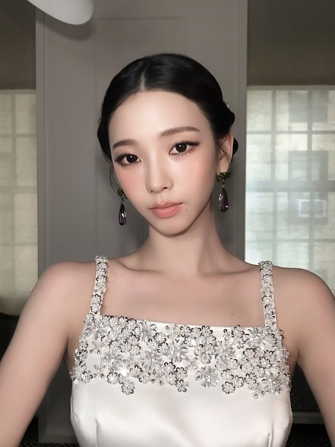 柳智敏Met Gala首秀造型封神,Prada高定融合东方美学引热议