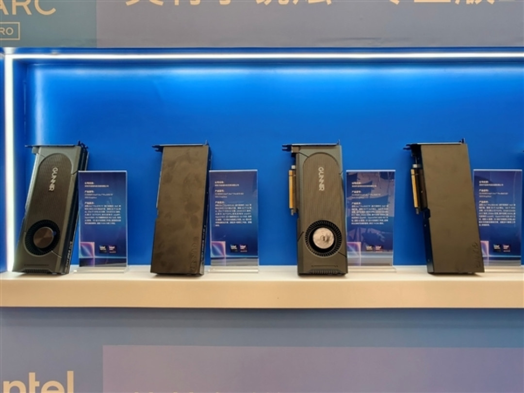 Intel 32GB大显存新卡游戏实测:光追领先RTX 5060 Ti最高14%!