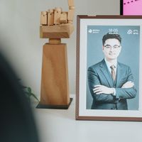 把时光藏进相框里｜ARZOPA D10数码相框，让回忆永不褪色