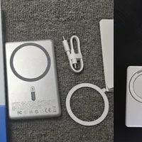 大牌磁吸充电宝，20来块3C！超薄 + 20W有线+ 15W 无线，能当支架