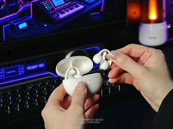 倍思蓝牙耳机