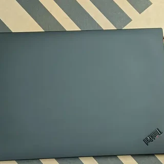 ThinkPad P1 Gen 6 移动工作站评测：16寸4K OLED屏与RTX 5000 Ada显卡的性能解析
