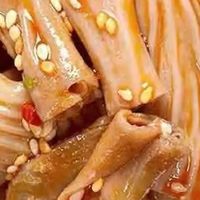 凉拌鸭肠：脆嫩弹牙的爽口小菜，一口鲜辣沁心脾