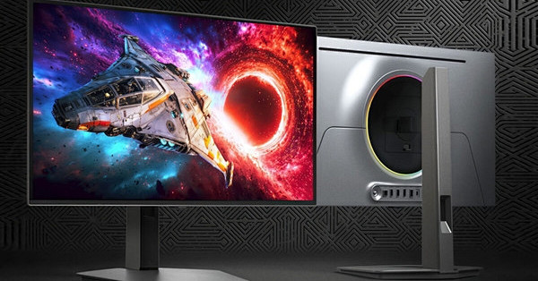 80Gbps带宽喂饱4K 240Hz！三星新款Odyssey OLED G8显示器喜提DP2.1
