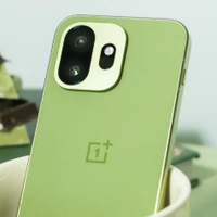 小尺寸直屏旗舰：一加15T疯狂内卷，16G+1TB+7500mAh，性价比拉满