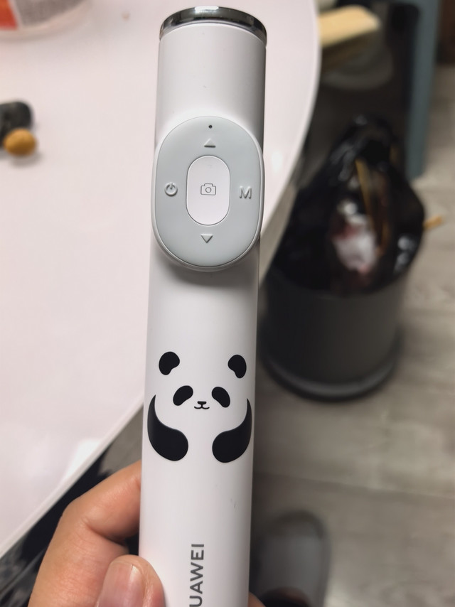 高性价比配件华为自拍杆:70元的多功能选择