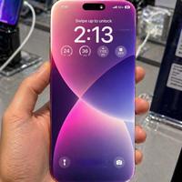 iPhone 20 周年特别版加载中…