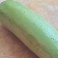 夏天就馋这锅蔬菜卷，做法简单家常，不用揉面，卷一卷，蒸一蒸就出锅，皮薄馅足，满口新鲜。