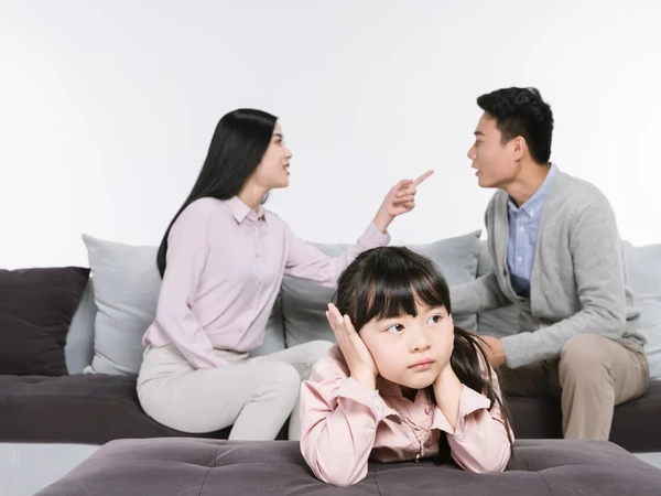孩子和我们起争执的时候该怎么办？