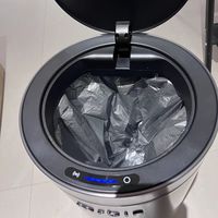 换了个垃圾桶，我家厨房的“最后一平米”终于不恶心了