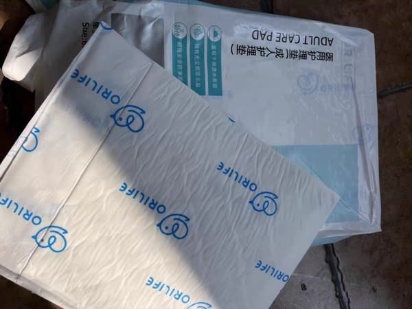 待产包真实开箱：医用尿垫到底好在哪？本生质造吸水锁水体验满分