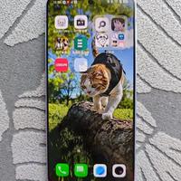 1999降至900多的首发骁龙7+Gen3中端旗舰机，有1.5K护眼直屏、索尼IMX882主摄、5500mAh电池、100W快充、IP65防水，可以Root