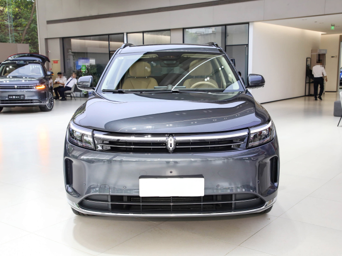 问界新能源车