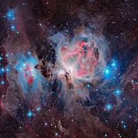 远程台：拍下1344光年外的猎户座大星云