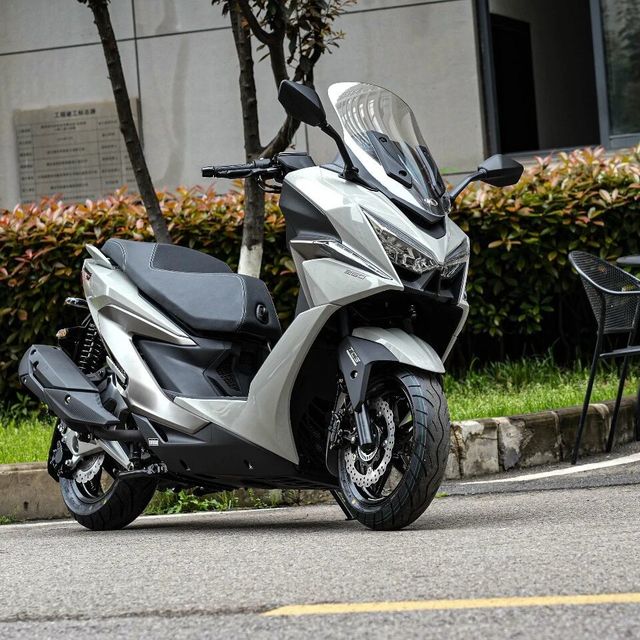 预算卡在2万内还买赛艇S250？老将跌到1.9万后，它只剩高速稳这一张牌