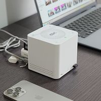 零刻MatePro，小巧机身，多功能完美整合让生产创作变得更加简单