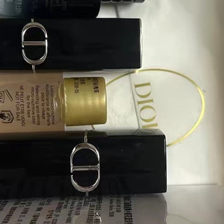 Dior花漾烈艳礼盒：经典香水与口红