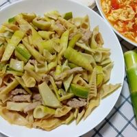 竹笋炒肉｜清脆爽口不腻，配米饭超好吃～