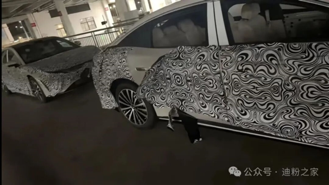 续航有望破千!比亚迪大汉谍照曝光:大唐同款门把手+方向盘