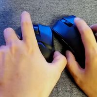 300元档无线游戏鼠标卷王诞生：一线品牌旗舰传感器下放，轻至59g还配干电池