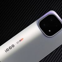 iQOO 16完成备案：首发2nm骁龙8 Gen6 Pro，标准版下放Ultra配置，起售价4399元