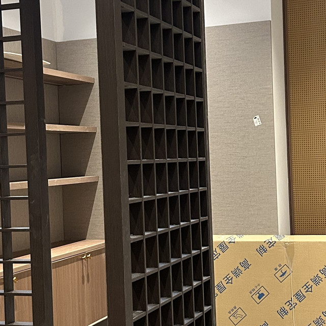 小户型全屋定制：空间显大实用技巧解析