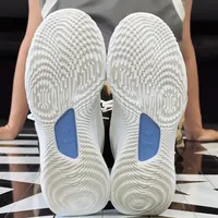 实战测评｜UA CURRY8 不耐磨丧良心的开端！