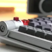 Lemokey L1HE8K磁轴键盘评测：旋钮宏键双加持的CNC全铝机身