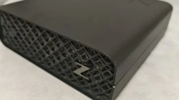 咸鱼大量流出惠普Z2 G9工作站迷你主机准系统，支持12-14代处理器