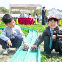 四驱车公园为啥火了？两代人都玩到一起的亲子新选择