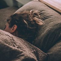 睡眠分数高≠睡得好，智能手表的“健康KPI”正在误导你